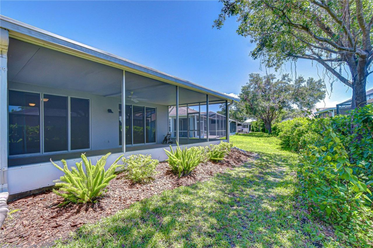 6069 Sandhill Ridge Drive , Lithia, FL 33547 Photo