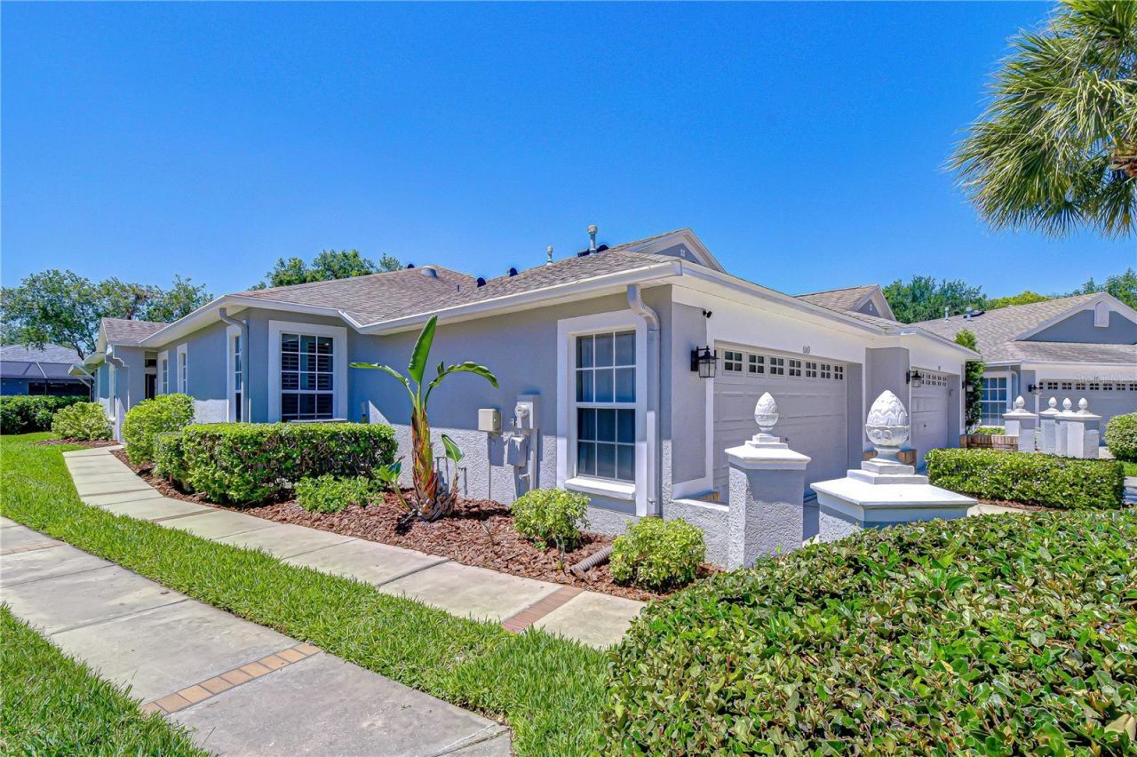 6069 Sandhill Ridge Drive , Lithia, FL 33547 Photo