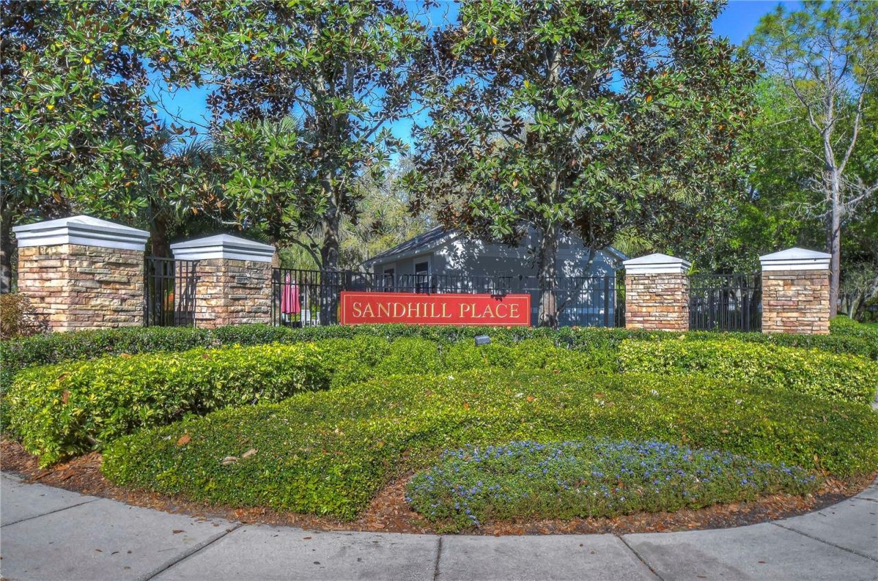 6069 Sandhill Ridge Drive , Lithia, FL 33547 Photo