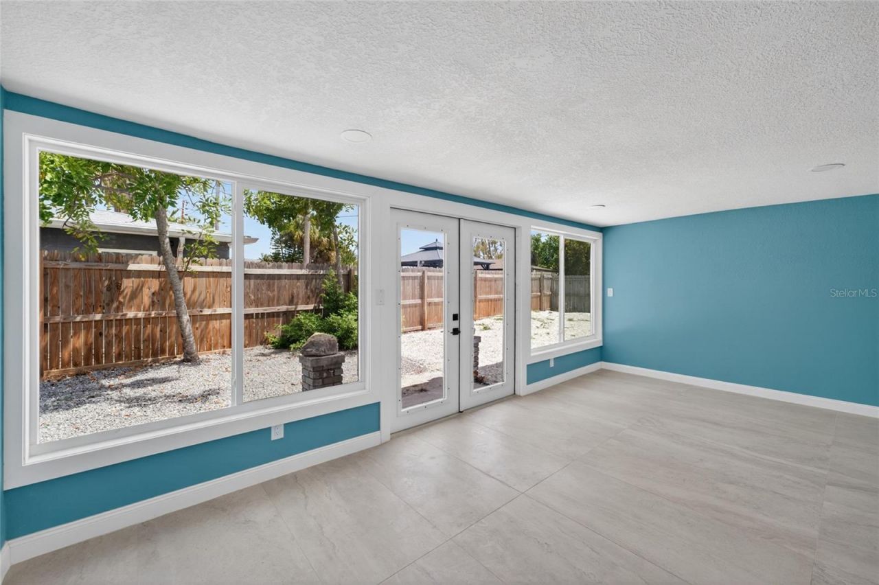 14013 Marguerite Drive, Madeira Beach, FL 33708 Photo