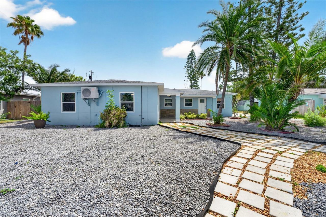 14013 Marguerite Drive, Madeira Beach, FL 33708 Photo