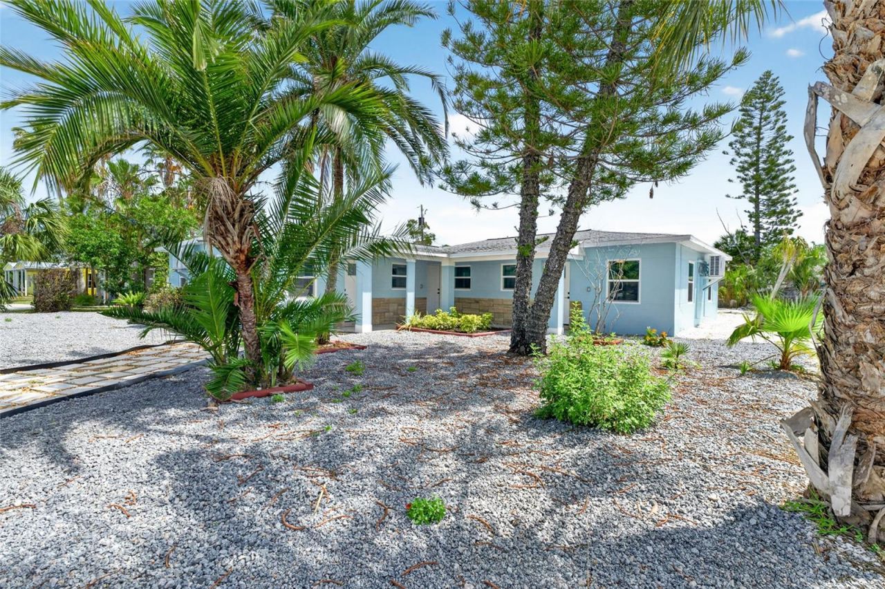 14013 Marguerite Drive, Madeira Beach, FL 33708 Photo