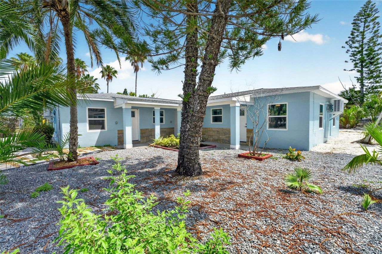 14013 Marguerite Drive, Madeira Beach, FL 33708 Photo