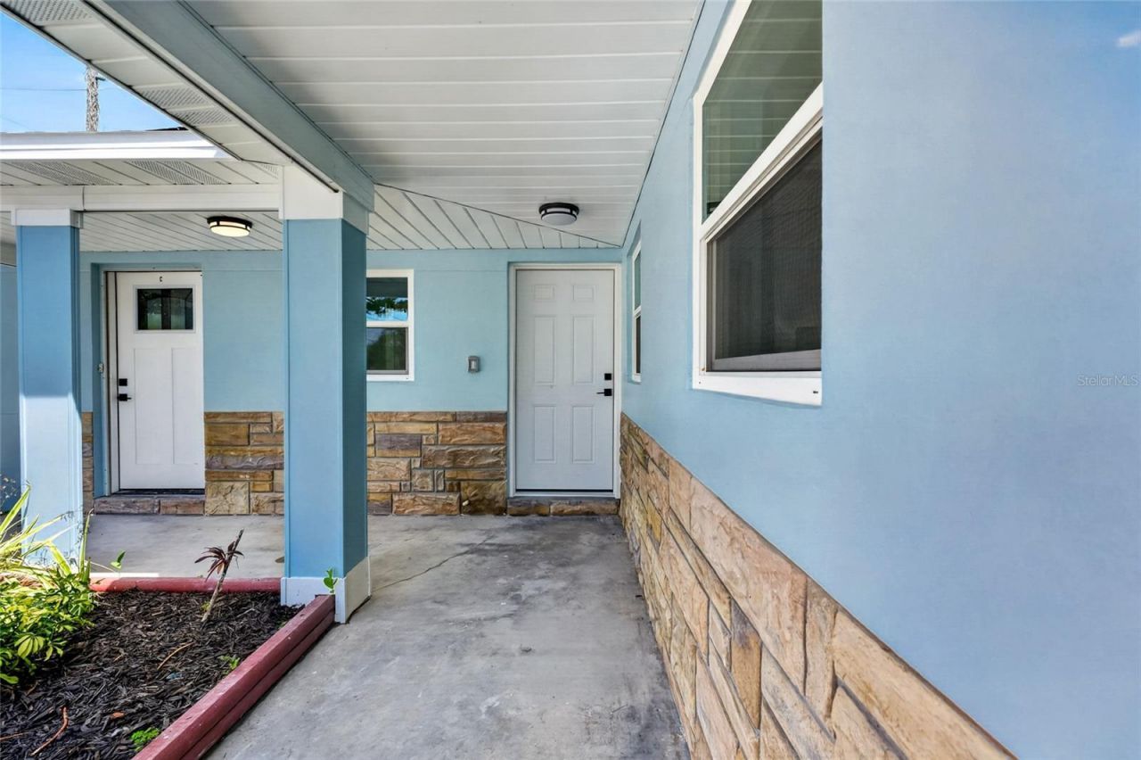 14013 Marguerite Drive, Madeira Beach, FL 33708 Photo