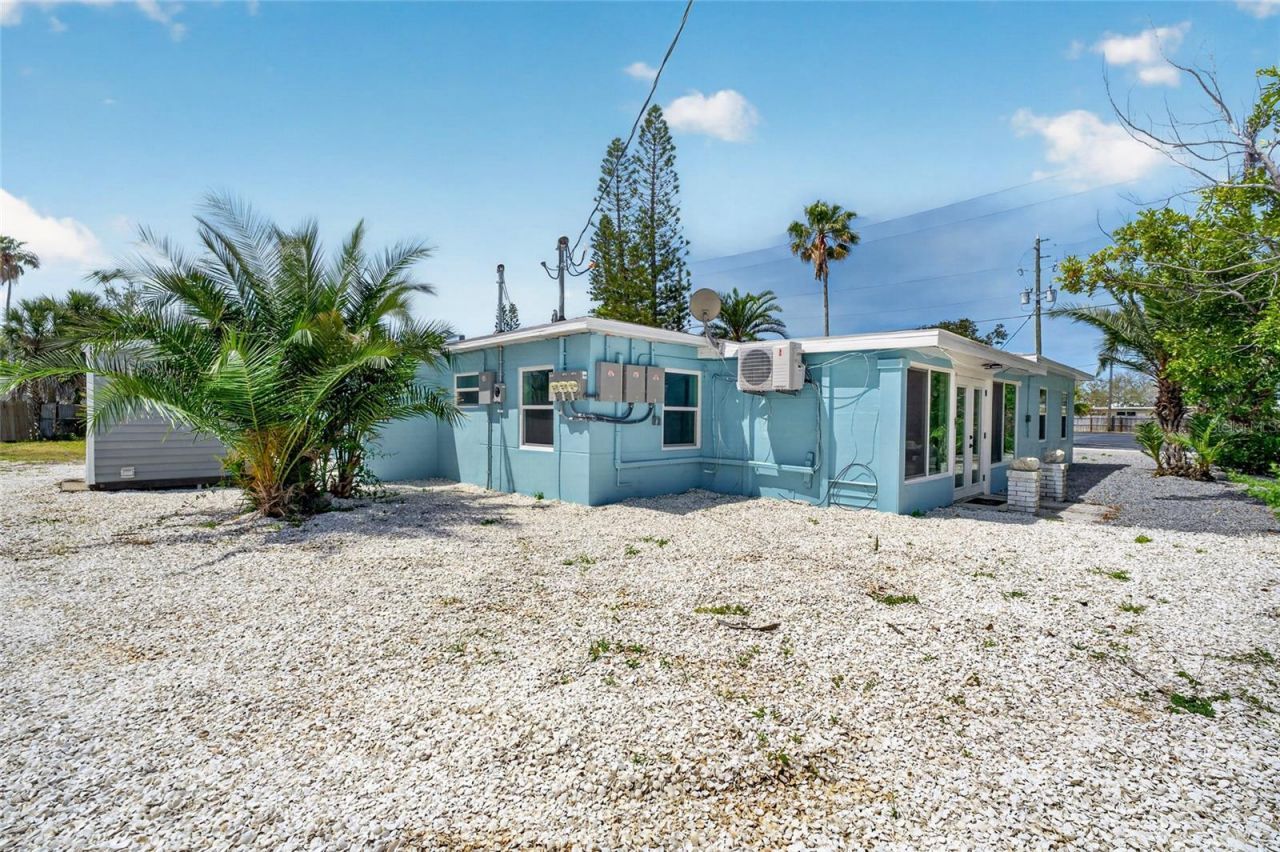 14013 Marguerite Drive, Madeira Beach, FL 33708 Photo