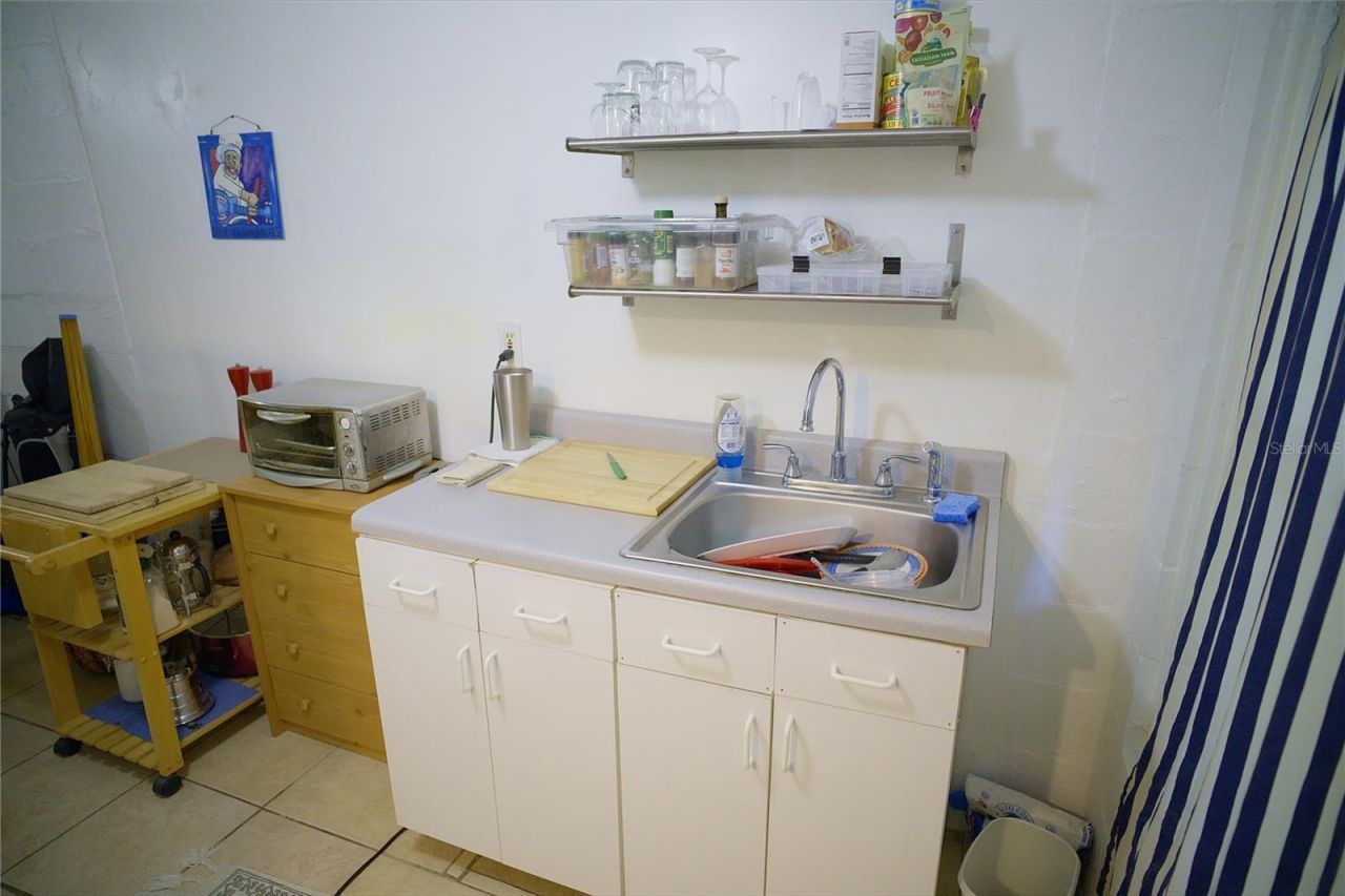 2119 S Fern Creek Avenue, Orlando, FL 32806 Photo