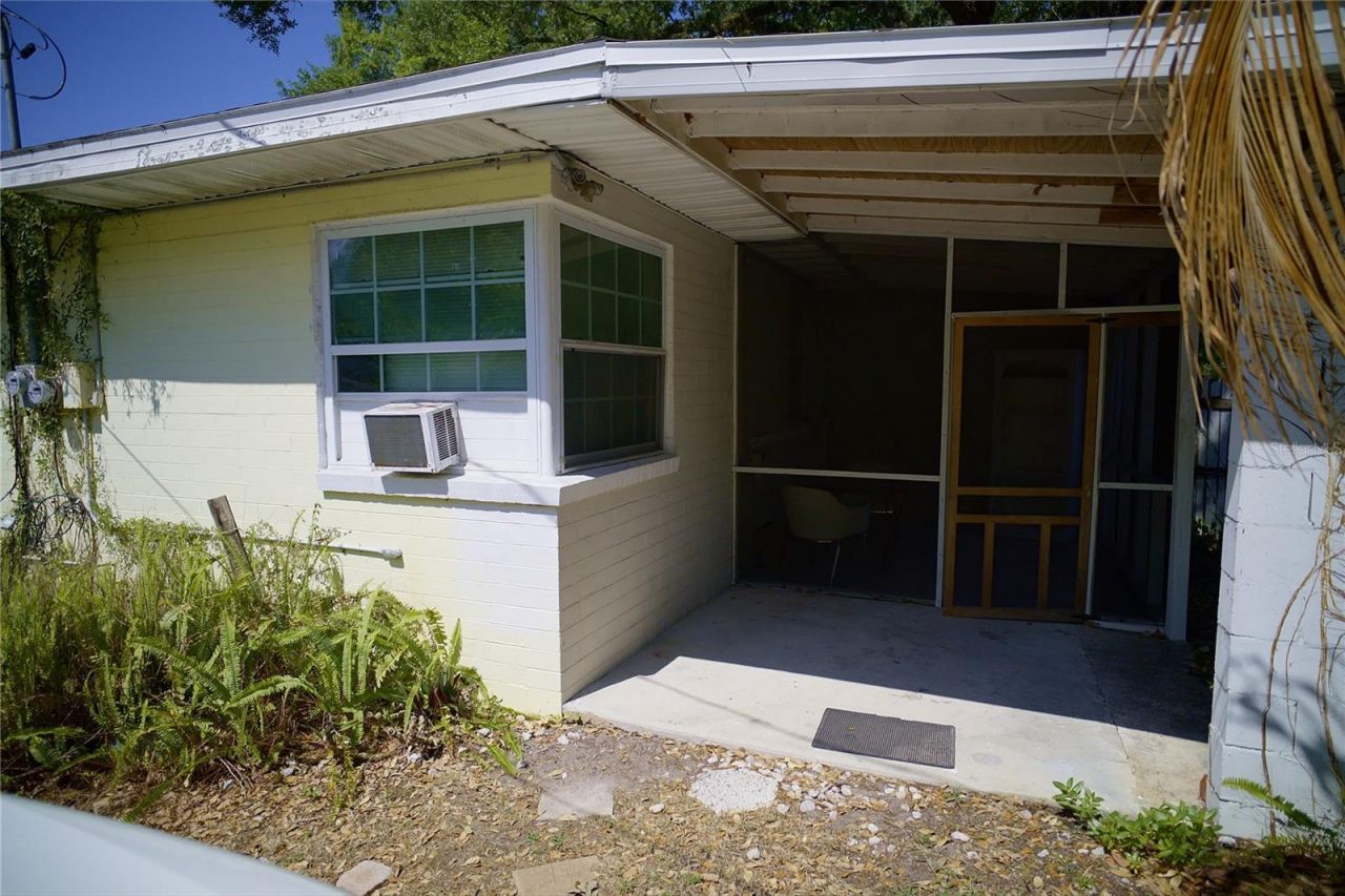 2119 S Fern Creek Avenue, Orlando, FL 32806 Photo