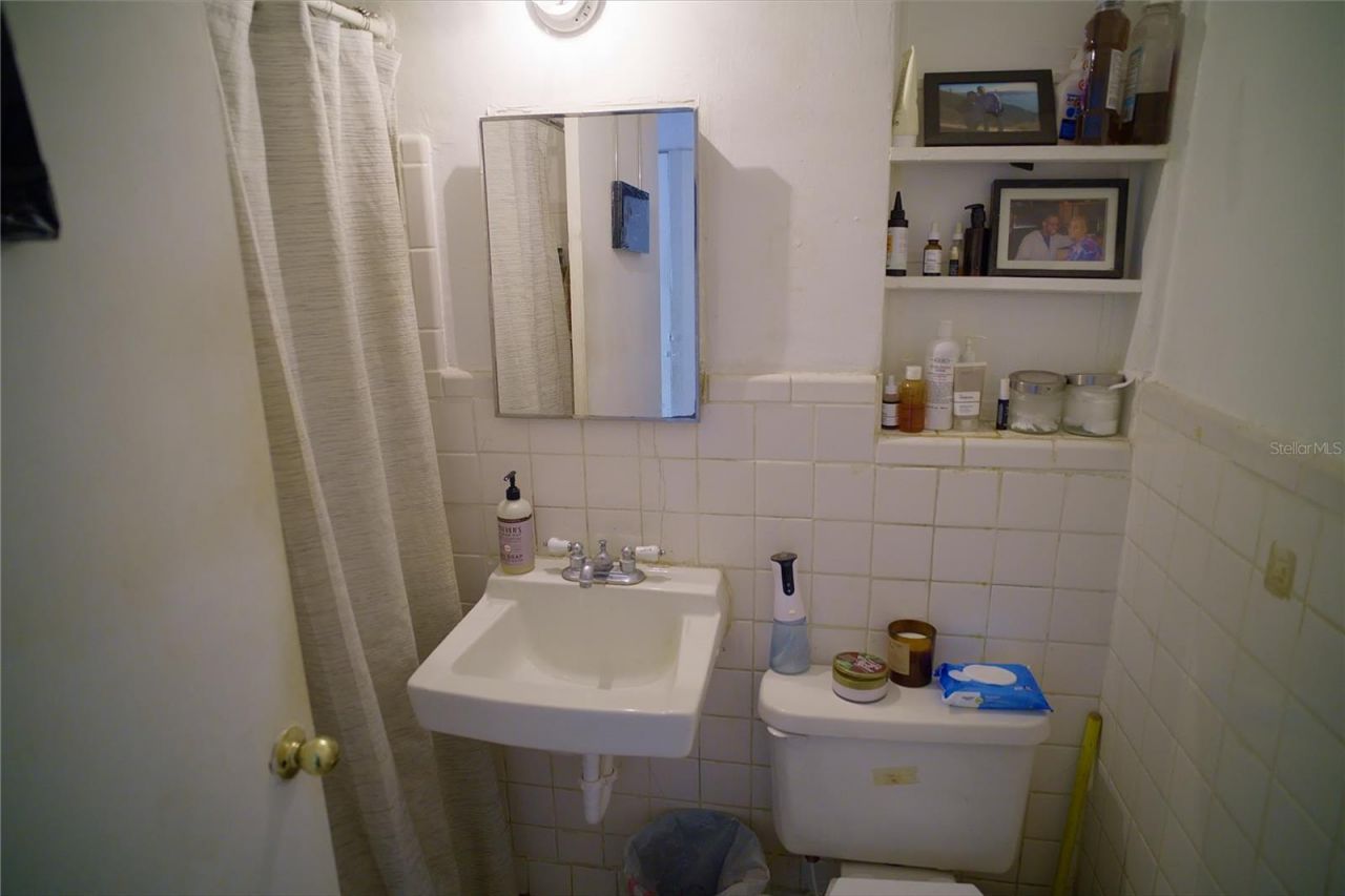 2119 S Fern Creek Avenue, Orlando, FL 32806 Photo