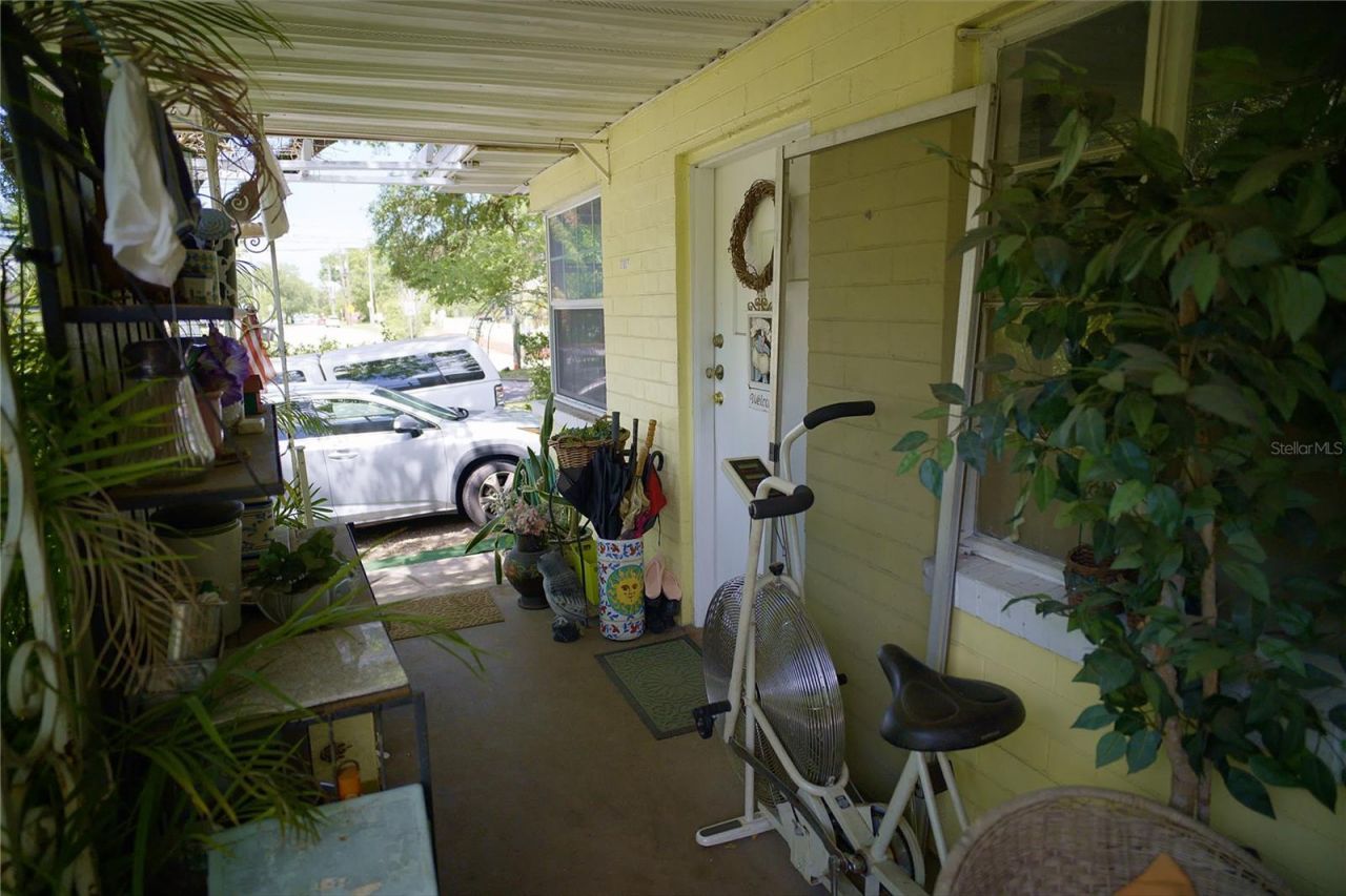 2119 S Fern Creek Avenue, Orlando, FL 32806 Photo