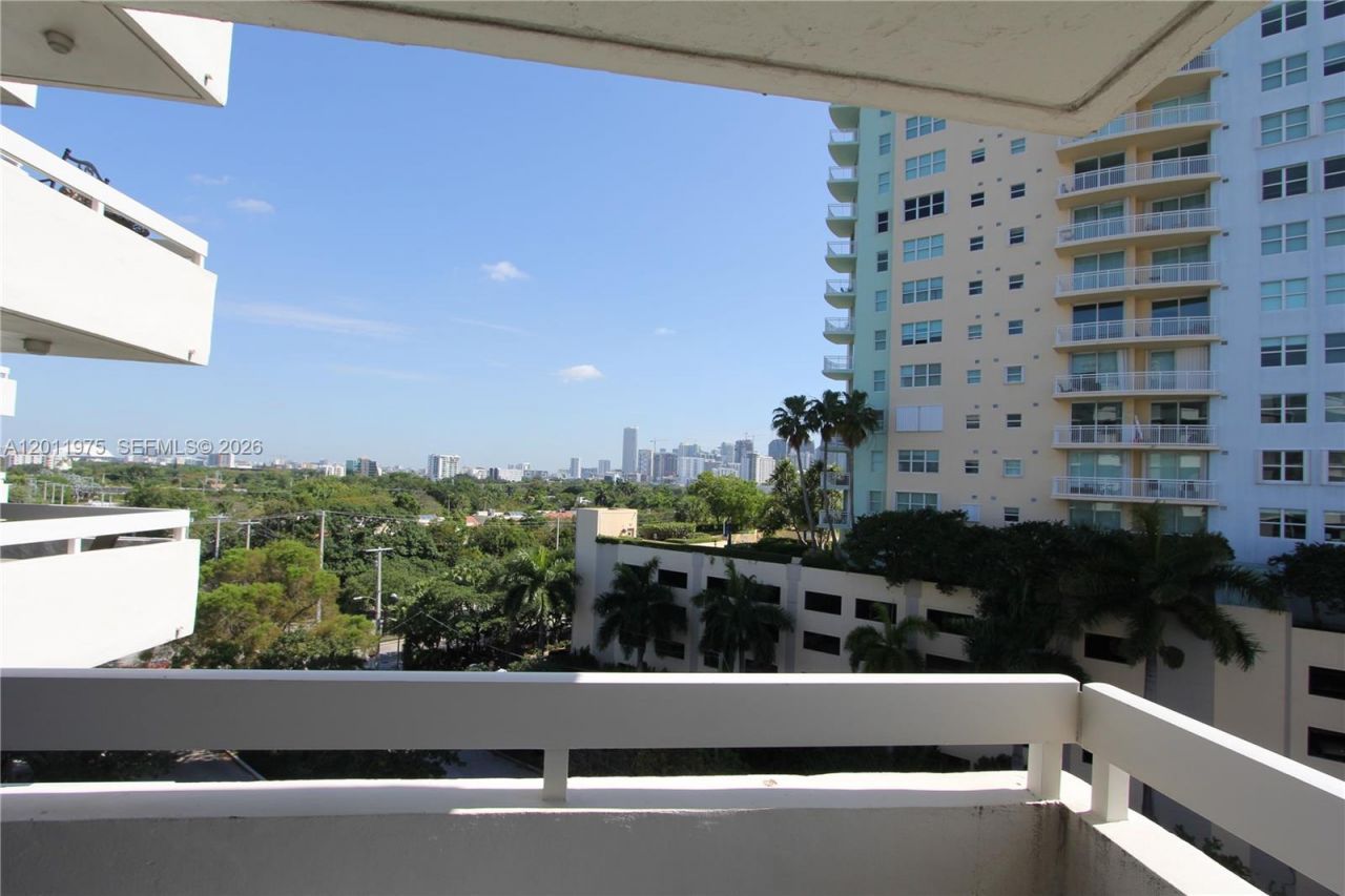 2501 Brickell Ave , Unit 804, Miami, FL 33129 Photo