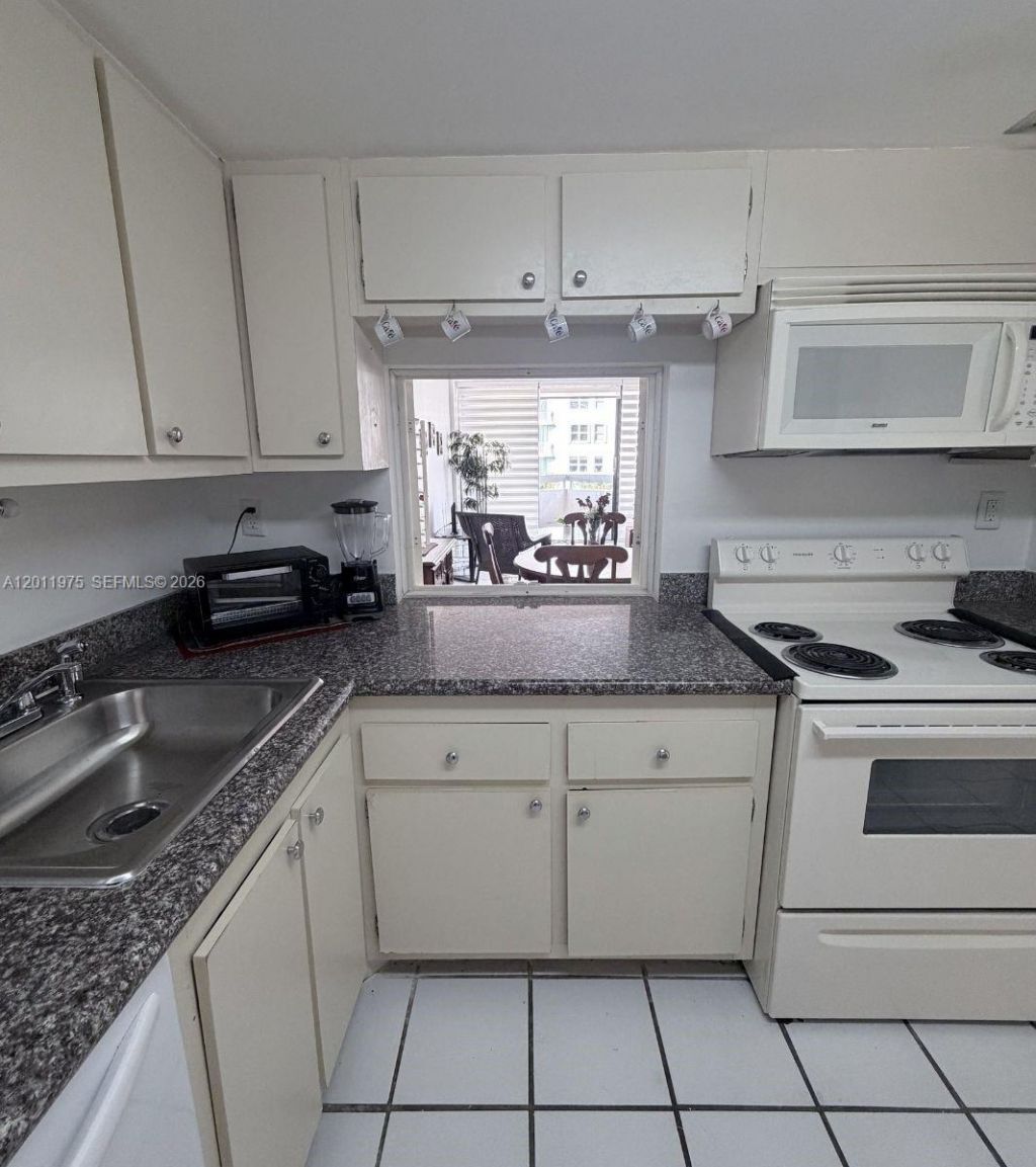 2501 Brickell Ave , Unit 804, Miami, FL 33129 Photo