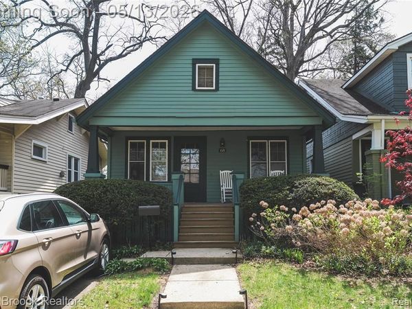 68 Kensington Boulevard, Pleasant Ridge, MI 48069