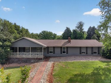 414 Holly Hills Drive, Altavista, VA 24517