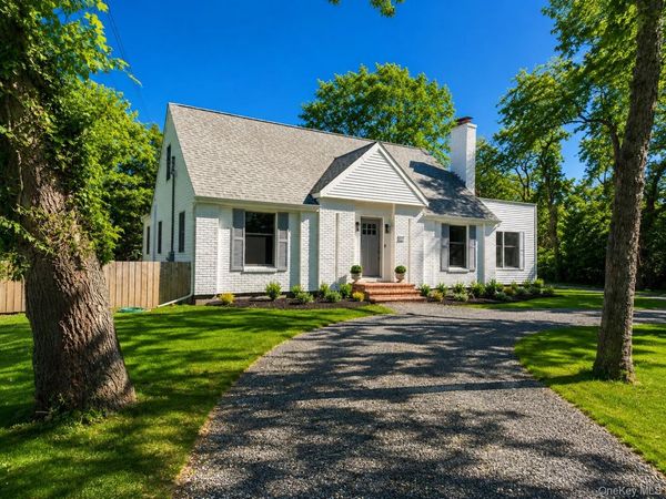 37 School Street, Westhampton Beach, NY 11978