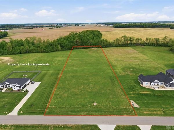 766 Olivers Trail, Wilmington, OH 45177