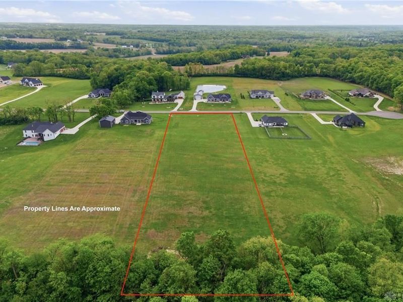 766 Olivers Trail, Wilmington, OH 45177 Photo 3