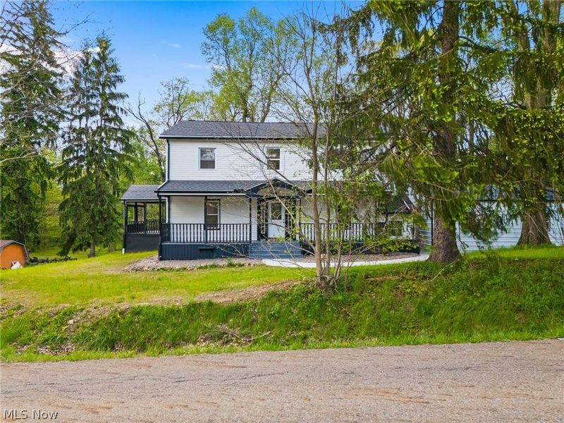 6097 Reno Drive, Louisville, OH 44641 Photo 2