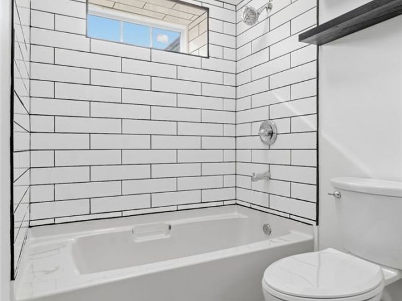 6097 Reno Drive, Louisville, OH 44641 Photo 8