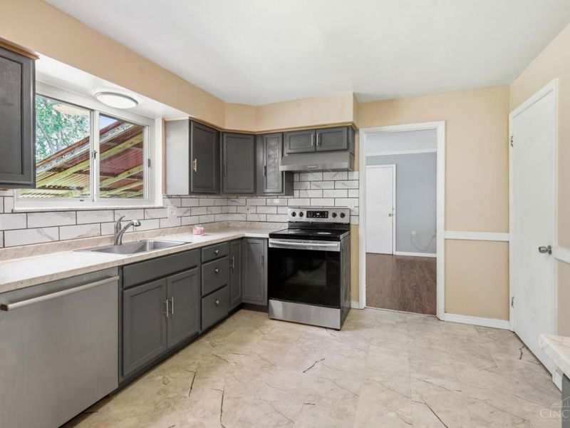9125 Millcliff Drive, Springfield Twp., OH 45231 Photo 12