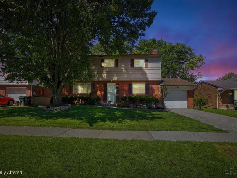 9125 Millcliff Drive, Springfield Twp., OH 45231 Photo 2