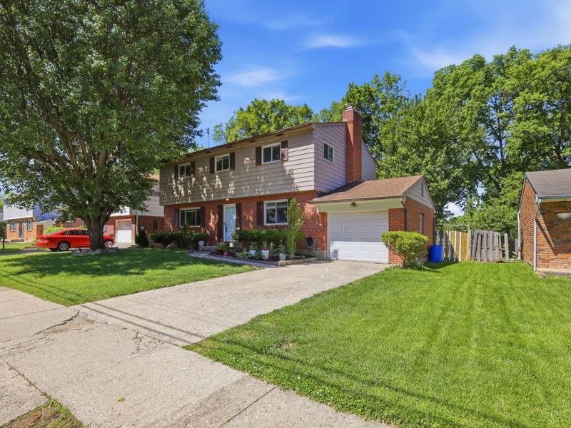 9125 Millcliff Drive, Springfield Twp., OH 45231 Photo 4