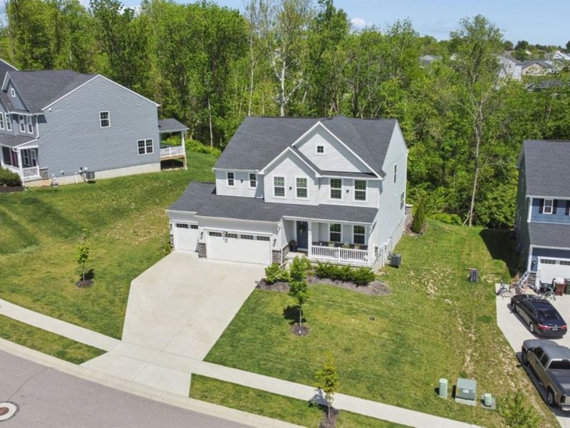 438 Pleasant Ridge Drive, Lebanon, OH 45036 Photo 2