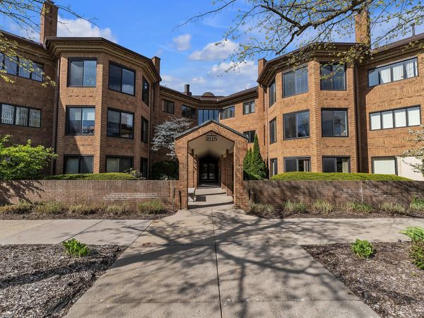 2115 Nature Cove Court, Unit 308, Ann Arbor, MI 48104