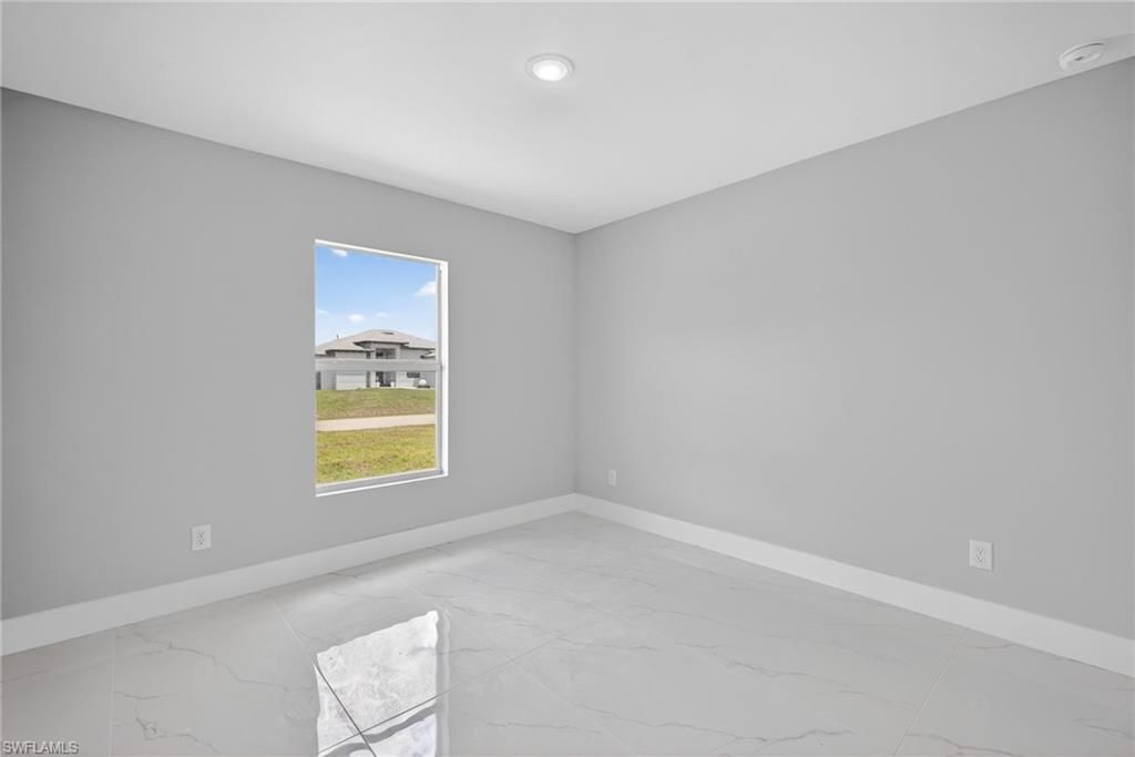 818 Portland St E, Lehigh Acres, FL 33974 Photo