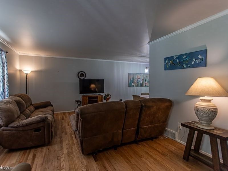 8523 Sleepy Hollow Drive NE, Warren, OH 44484 Photo 10