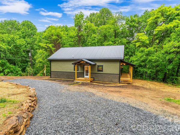 1737 Newfound Road, Leicester, NC 28748