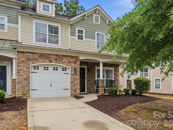 4613 Craigmoss Lane, Charlotte, NC 28278