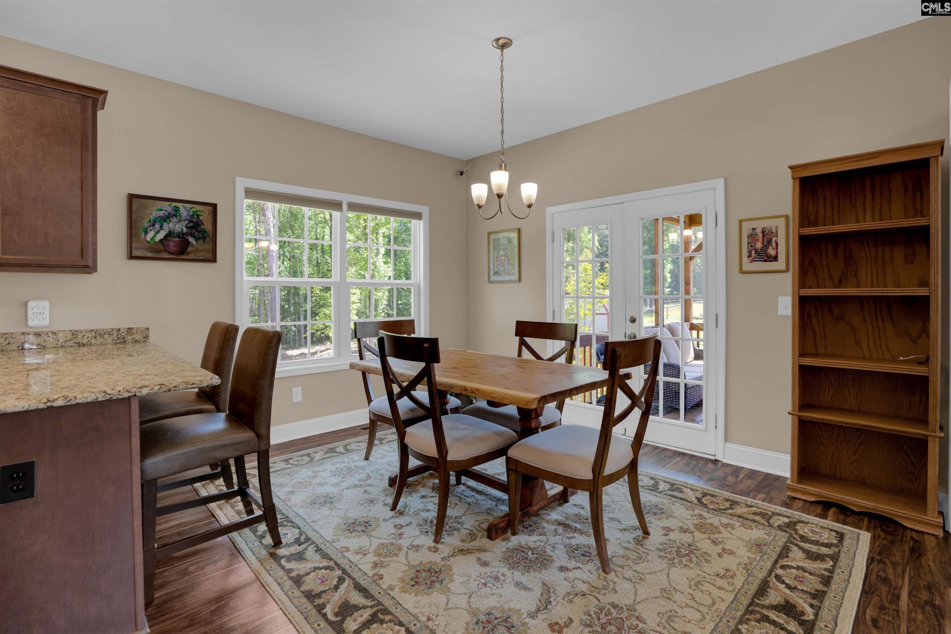 266 Middlefield Road Photo 12