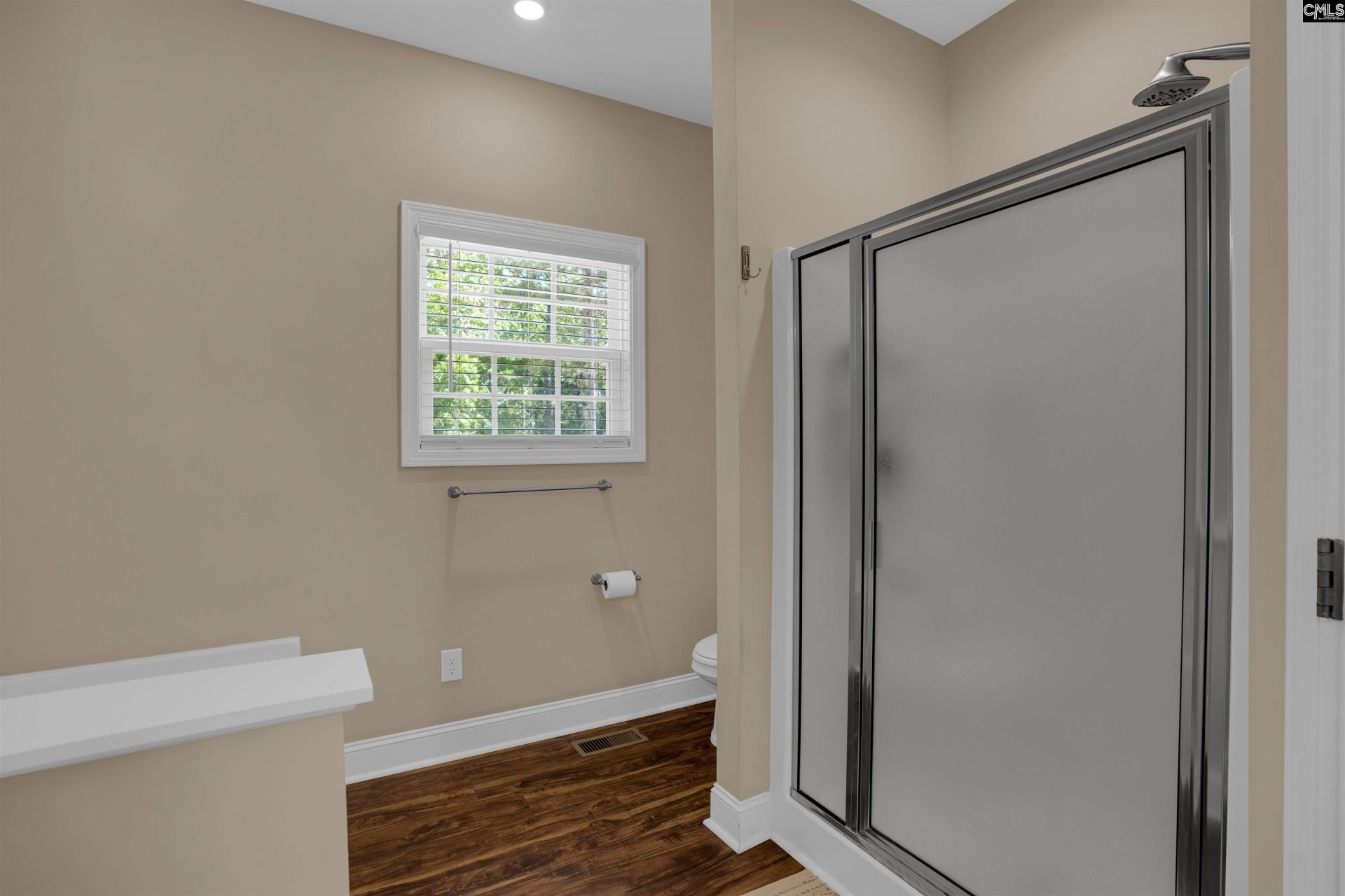 266 Middlefield Road Photo 23
