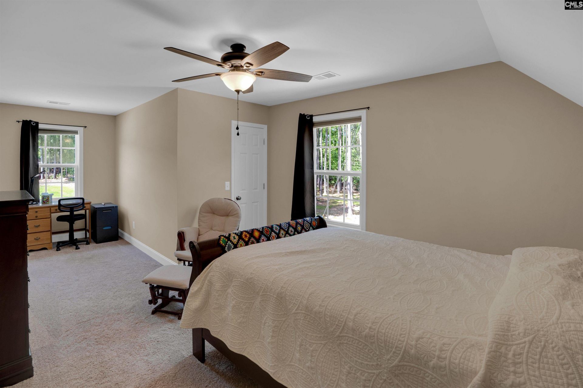 266 Middlefield Road Photo 26
