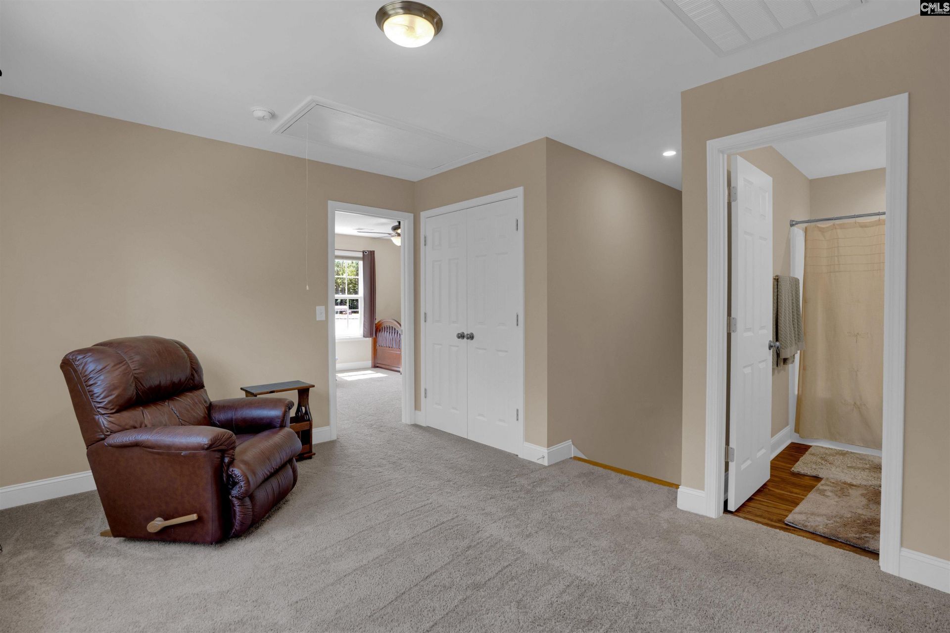 266 Middlefield Road Photo 31