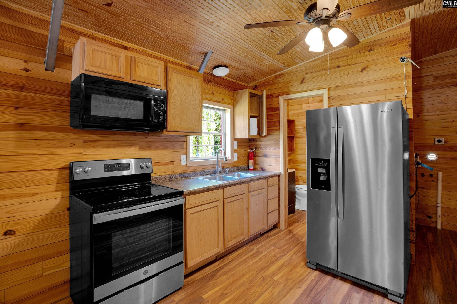266 Middlefield Road Photo 39