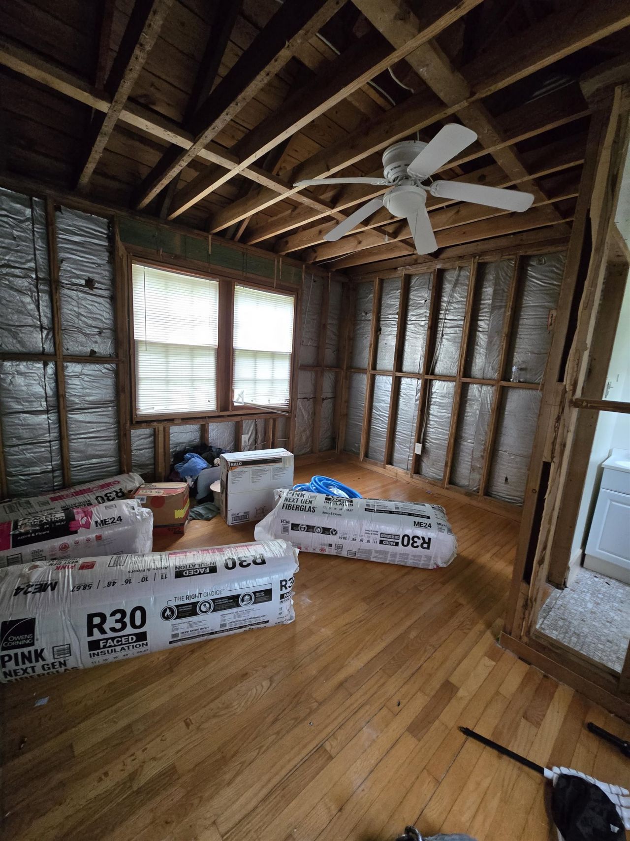 1713 Oak St. Photo 24