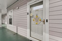 4880 Dahlia Ct. photo 4