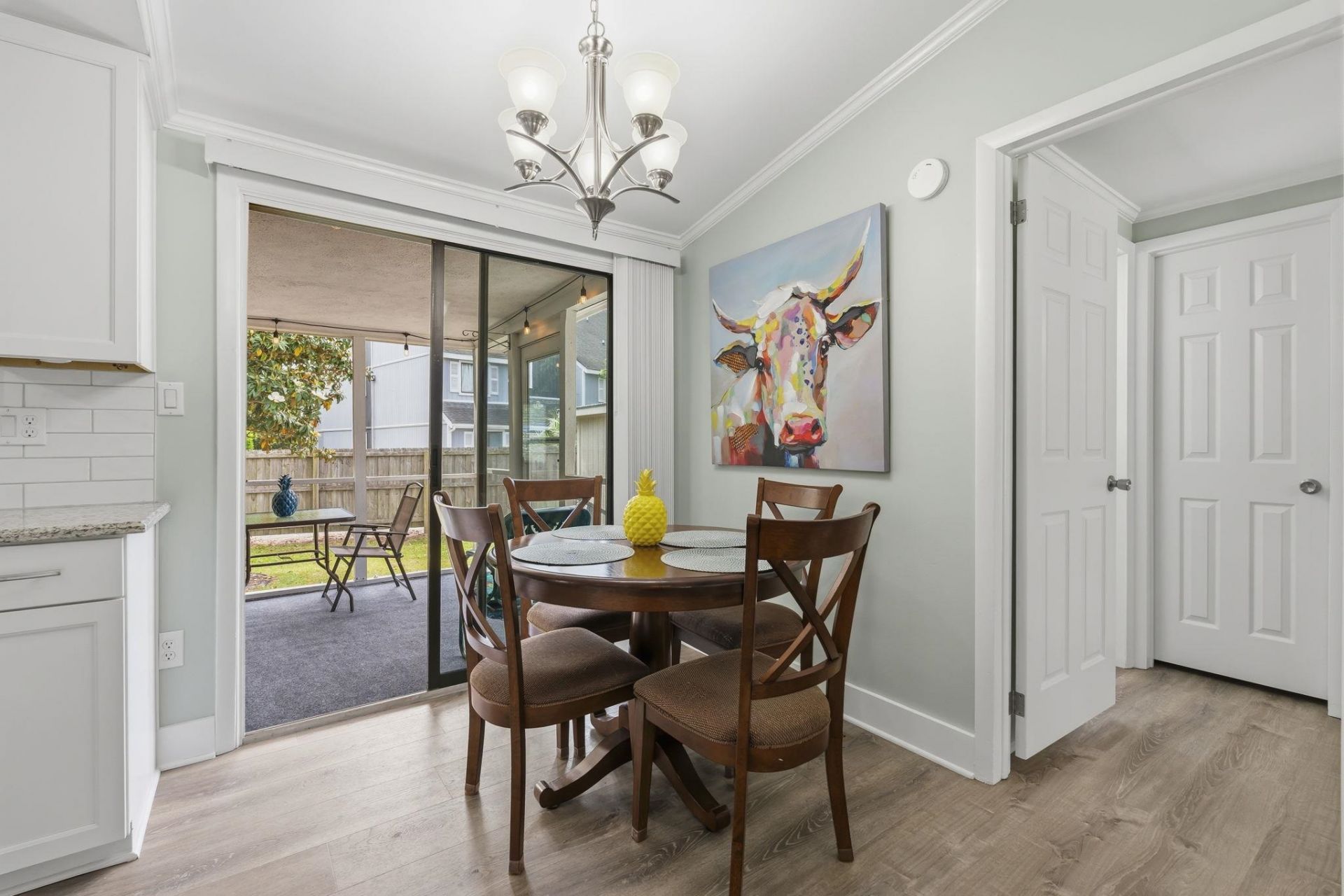 124 Queens Rd. Photo 11