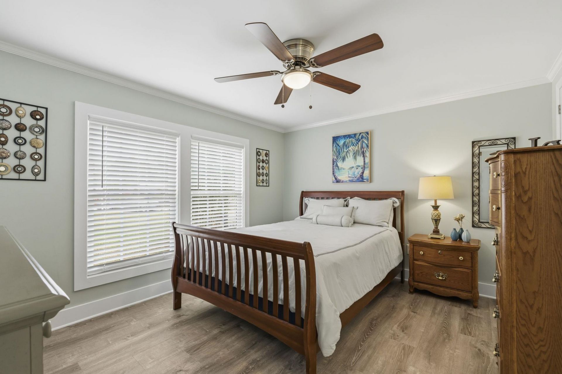 124 Queens Rd. Photo 14