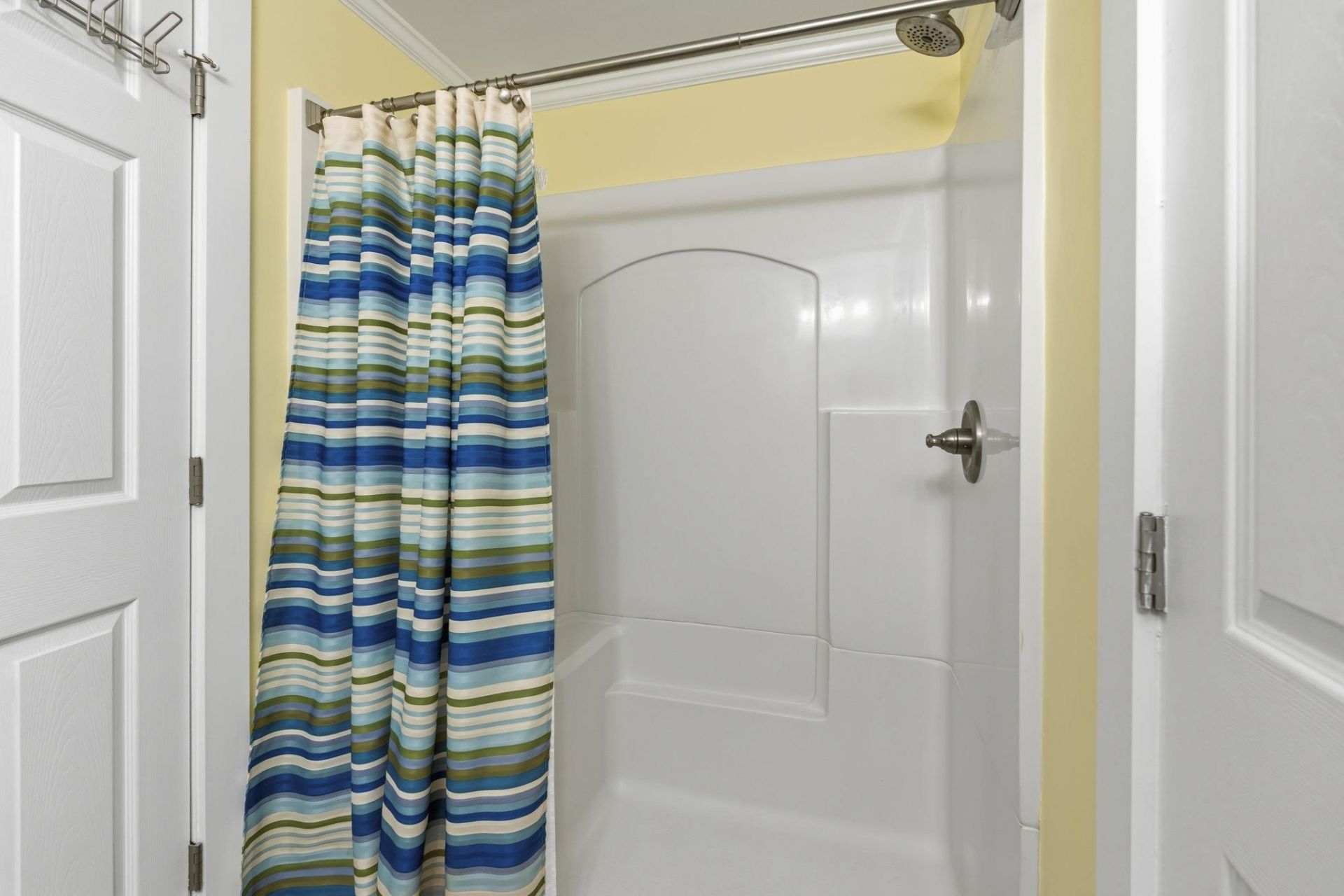 124 Queens Rd. Photo 16
