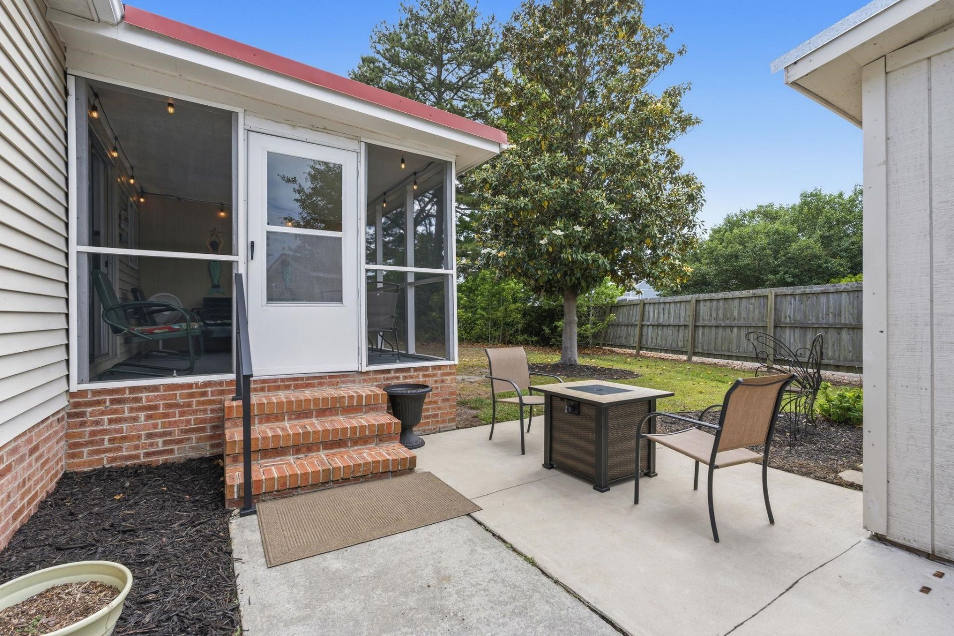 124 Queens Rd. Photo 27