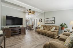 124 Queens Rd. photo 4