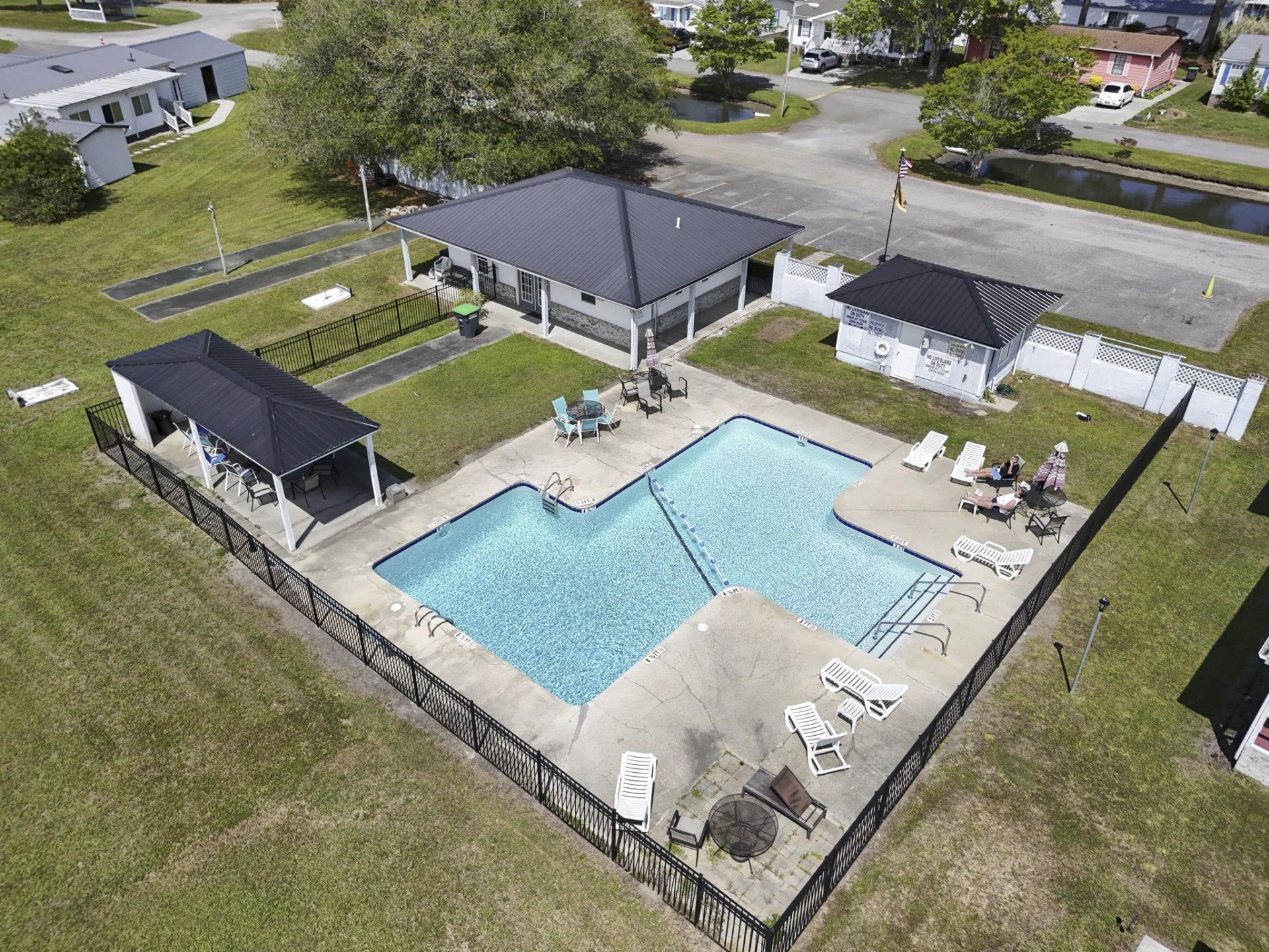 124 Queens Rd. Photo 39