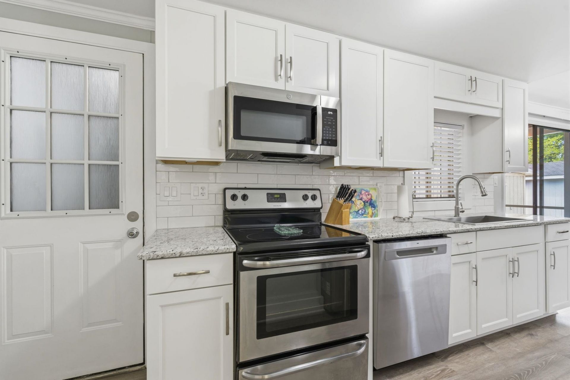 124 Queens Rd. Photo 9