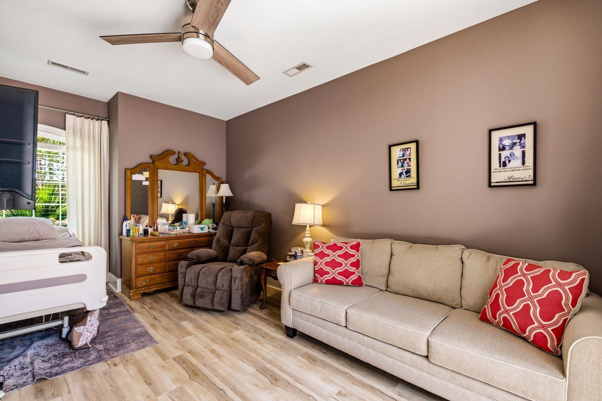 548 Oxbow Dr. Photo 32