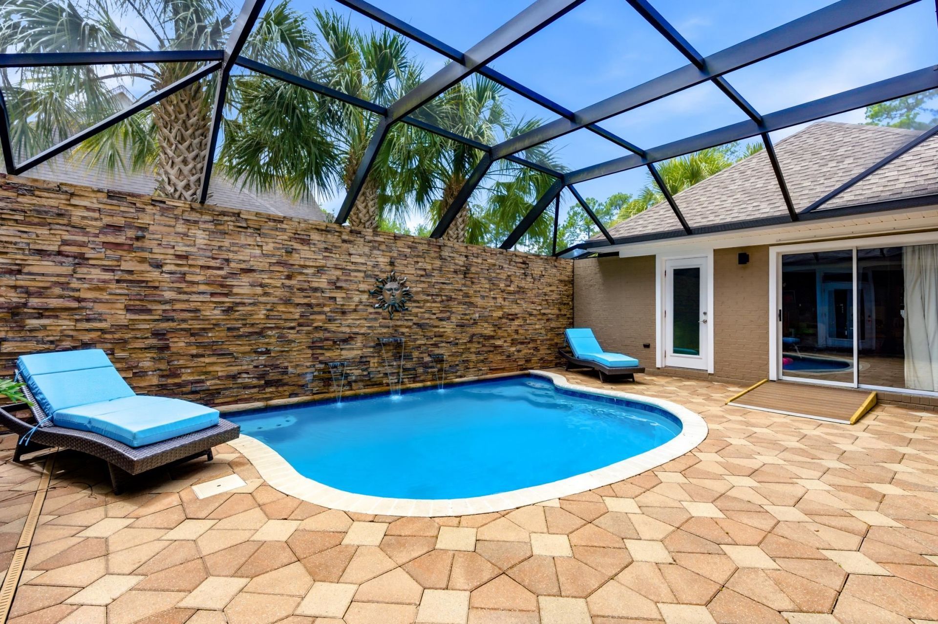 548 Oxbow Dr. Photo 6