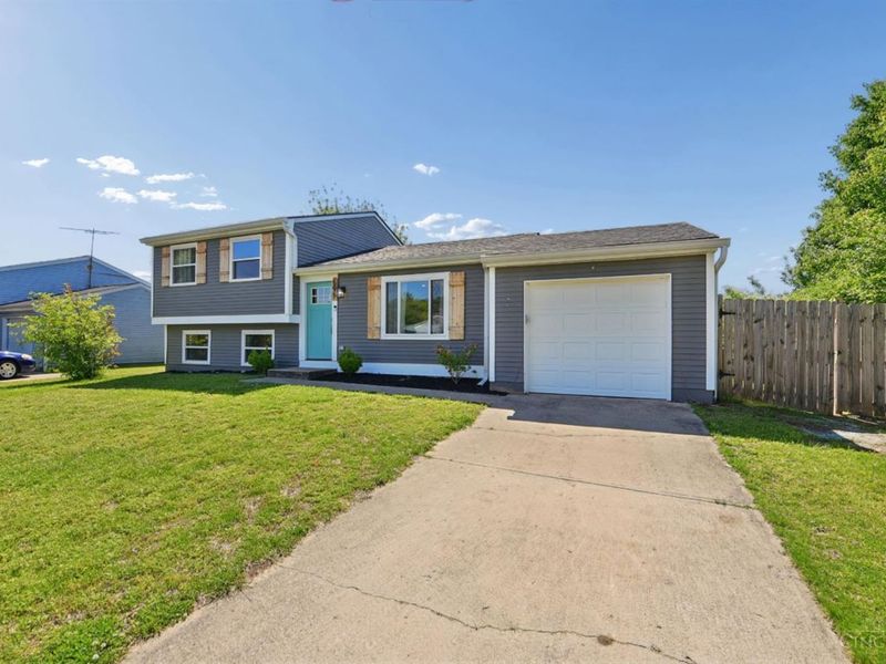 595 Deerfield Drive, Harrison, OH 45030 Photo 3
