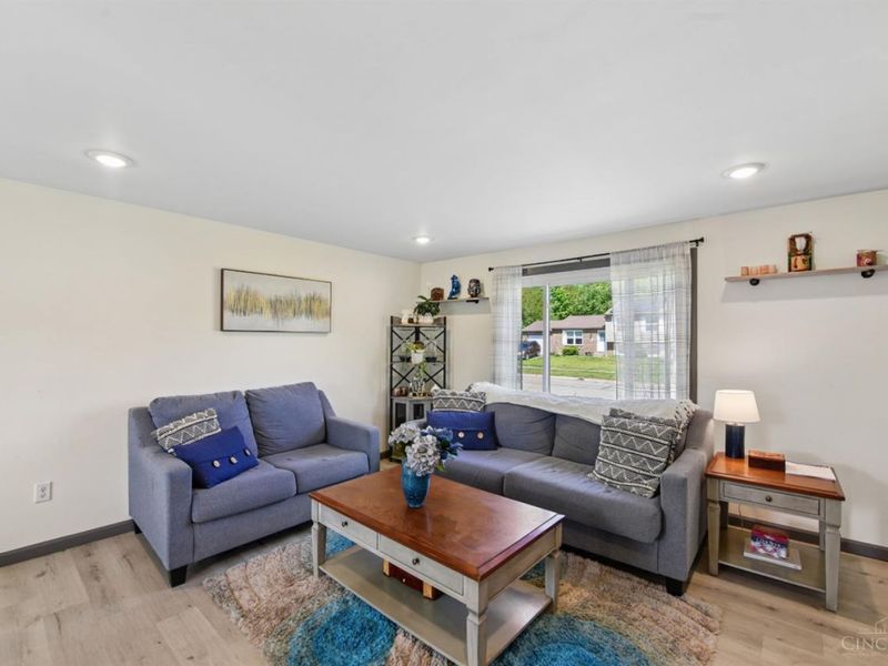 595 Deerfield Drive, Harrison, OH 45030 Photo 6