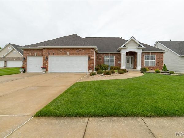 1156 Hollow Valley Court , St Charles, MO 63304